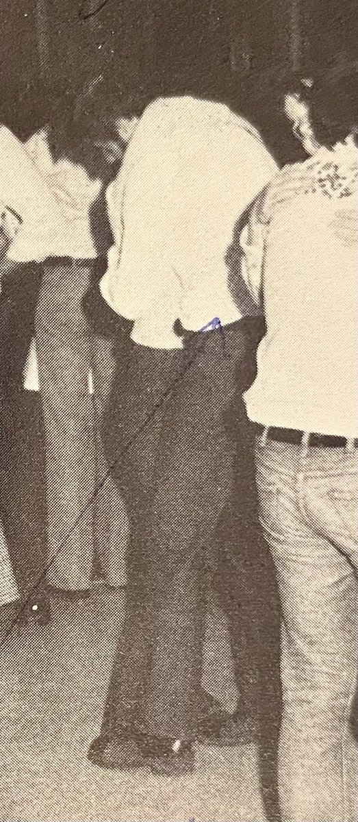 jkerr50's tweet image. Sharpstown High School Valentine’s Day dance, 1975. Me in platform shoes and sideburns dancing with my future wife, probably to Color My World.
#valentines #valentinesday2023 #schooldance #highschool #authorlife