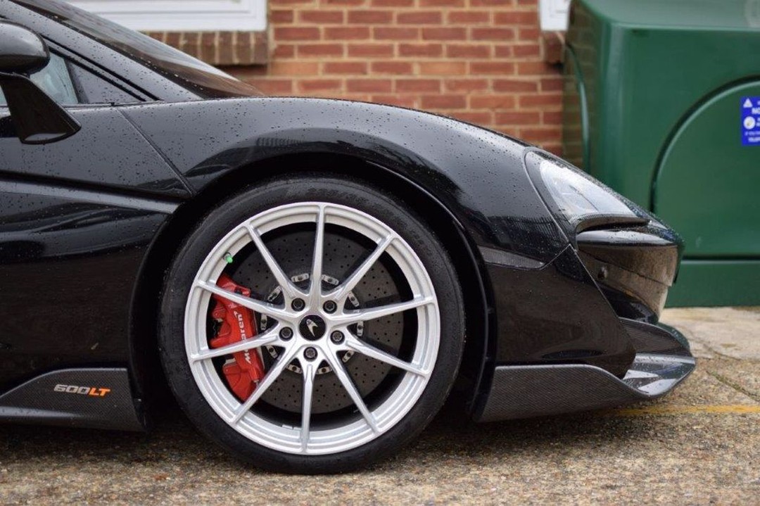 prem_wheels_rep's tweet photo. All our processes are completed in-house to a factory standard. Not to be confused with a quick spray paint or a cosmetic repair our process is the only way to have your wheels refurbished correctly.

☎️ 01737 551 105
💻 https://t.co/lY6WufsSMN

#car #cars #wheel #wheels #alloy https://t.co/izlbBxjtx1