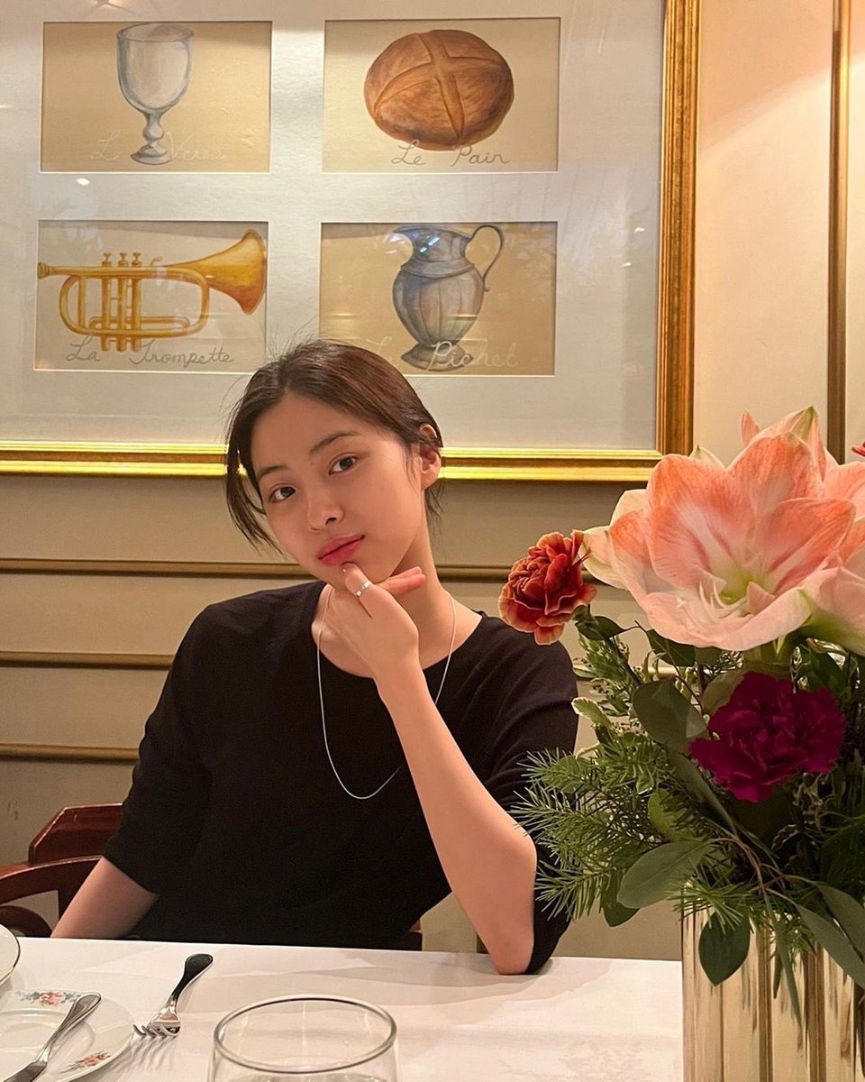 ketchupryujin's tweet photo. #RYUJIN as your girlfriend 

-a thread- https://t.co/oFaqy5NsP2