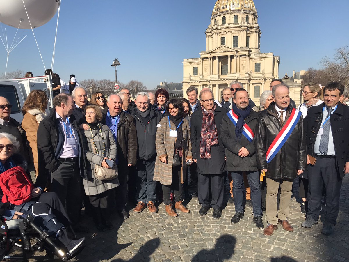 ordre_medecins's tweet image. L’Ordre des médecins et son conseil national mobilisés contre le risque d’une médecine à deux vitesses.