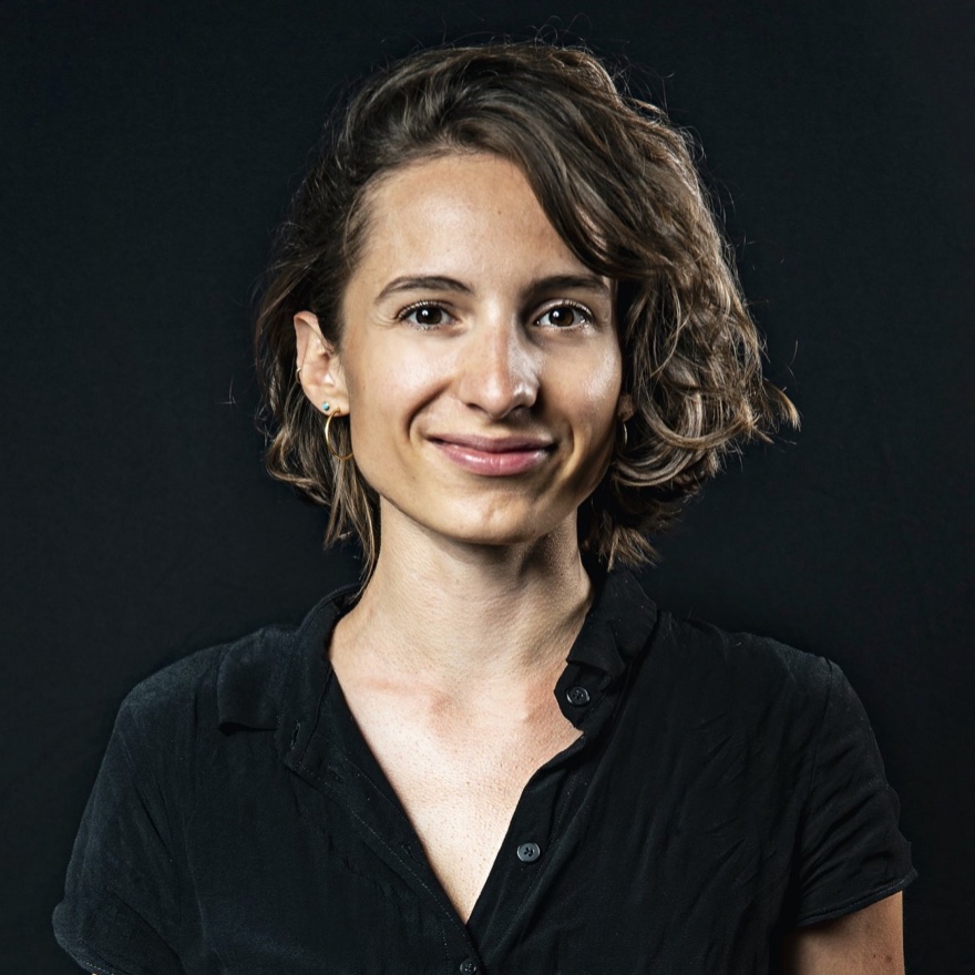 Volkstheater_W's tweet photo. #panel #tiefenbohrung #rotebar
25.02., 17:00 Uhr 
@falter_at-Redakteurin Katharina Kropshofer spricht im Zuge unseres Themenwochenendes Tiefenbohrung mit Expert:innen aus Journalismus, Forschung und Wissenschaft über #Greenwashing und #Lobbyismus.
Tickets: https://t.co/uIEZDyzEH2 https://t.co/0I8ZV9U9bg