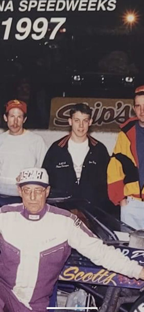 Hey <a href="/WilliamByron/">William Byron</a> any idea who this is ?