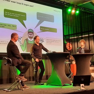 ♥️ Valentijnsdag ♥️ is een bijzondere dag voor onze regio. Dan vieren we dat we in 2020 een Regio Deal met het Rijk hebben gesloten. Wat gebeurde er afgelopen maand zoals in de 17 lopende #regiodealnob projecten? #elkeregiotelt #NoordoostBrabant <a href="/Brabant/">Provincie Noord-Brabant</a> bit.ly/3KeEuFk