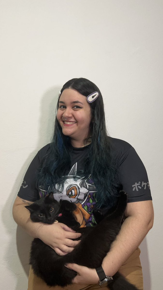 Anyazita_'s tweet photo. Dropei uma hollowear muito bonita, tá? ✨
A @C_Nostalgicas patrocinou a segunda edição da #CopaTV da @ClubTvOfc de @UniteBrazil e eles me mandaram essa camiseta maravilhosa de Cubone! 🥹
Fiquem ligados que logo chega o anúncio da próxima edição do torneio hein 👀
#publi https://t.co/dhaBFxbg5E