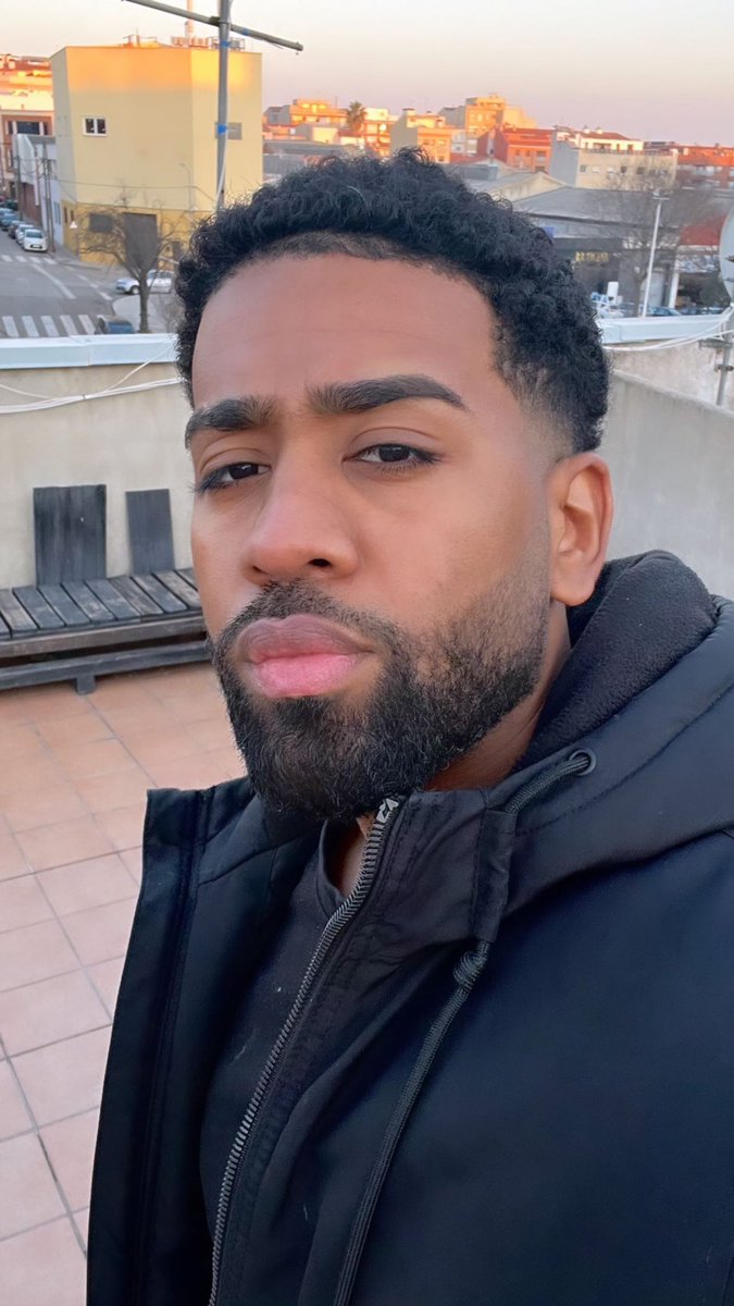 SER FELIZ, NO PERFECTO 𝕏 tweet media