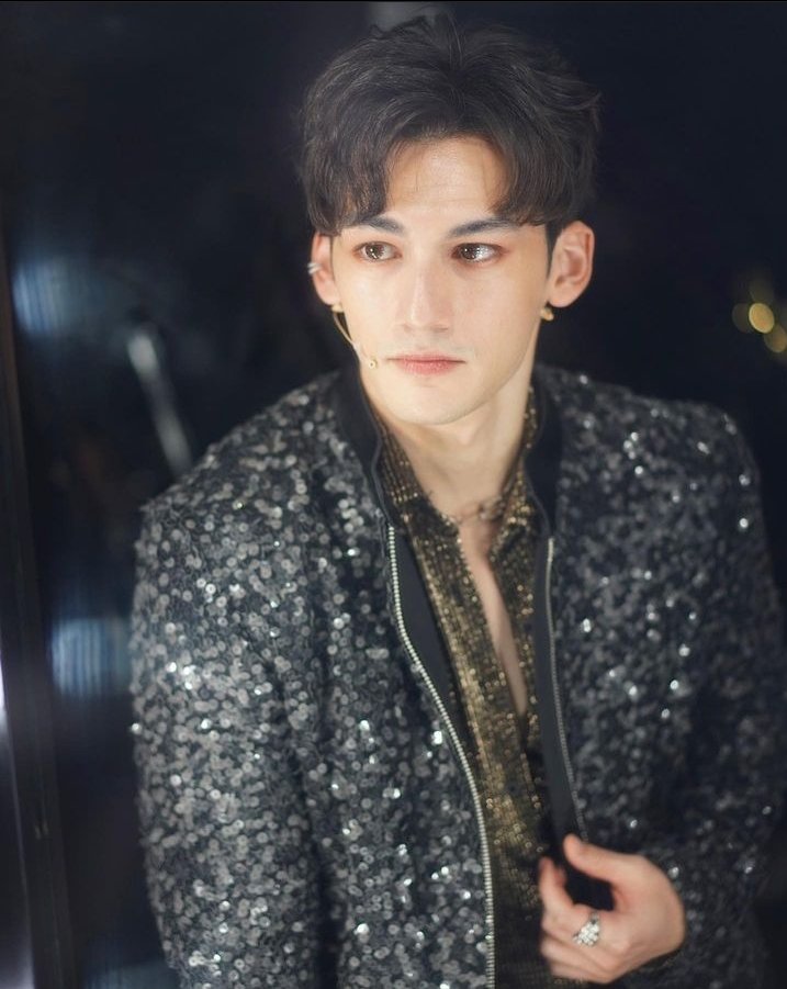 dirtycorza's tweet photo. My journey into the amazing genre that is Thai BL has definitely been because I #fallinlovewithPerth
Thank you for being part of such great shows, and for the youtube channel that encouraged me to learn so much @PerthNakhun ! I look forward to your new projects! :D https://t.co/812Zth93pT