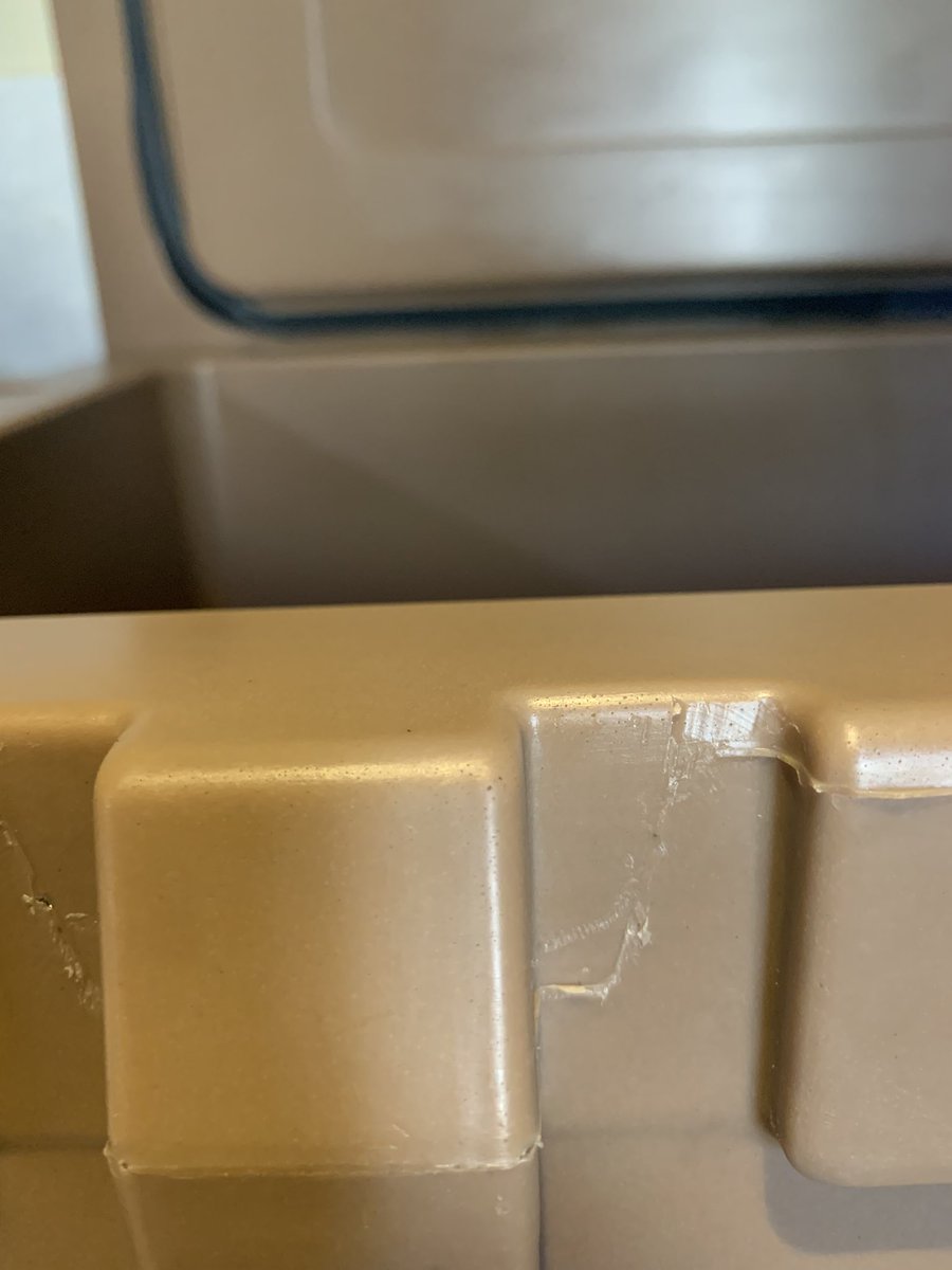 ltnduna's tweet photo. The supplier is assessing if the product is indeed damaged @OneDayOnlycoza https://t.co/iSsqOZXF3a