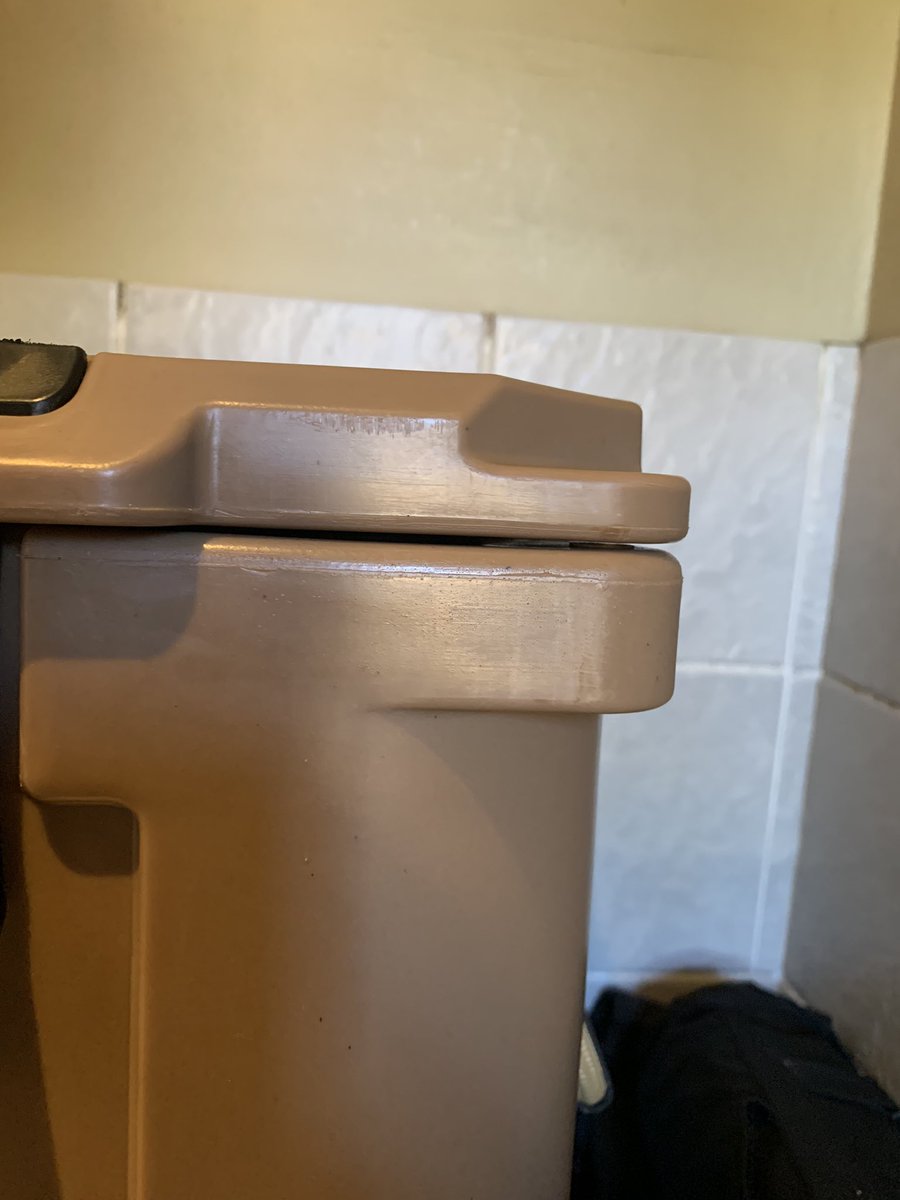 ltnduna's tweet photo. The supplier is assessing if the product is indeed damaged @OneDayOnlycoza https://t.co/iSsqOZXF3a