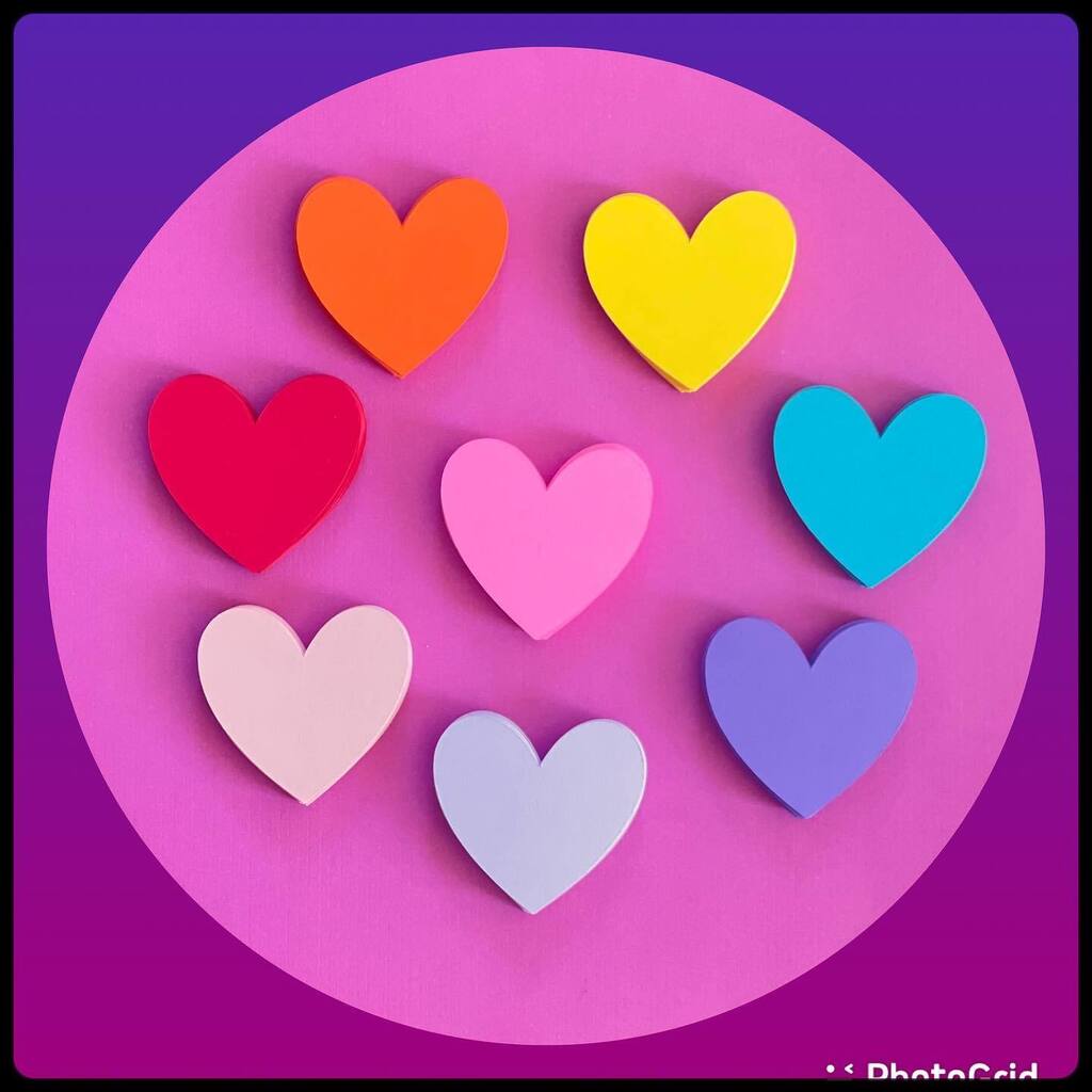 FlyMoon57's tweet image. Have I told you lately how much I appreciate y’all?

Happy Valentine’s Day💚
.
.
.
.
#customerappreciation #paperhearts 
#bemyvalentine #papercuttersofinstagram #teachersofinstagram instagr.am/p/CopKePjO81P/