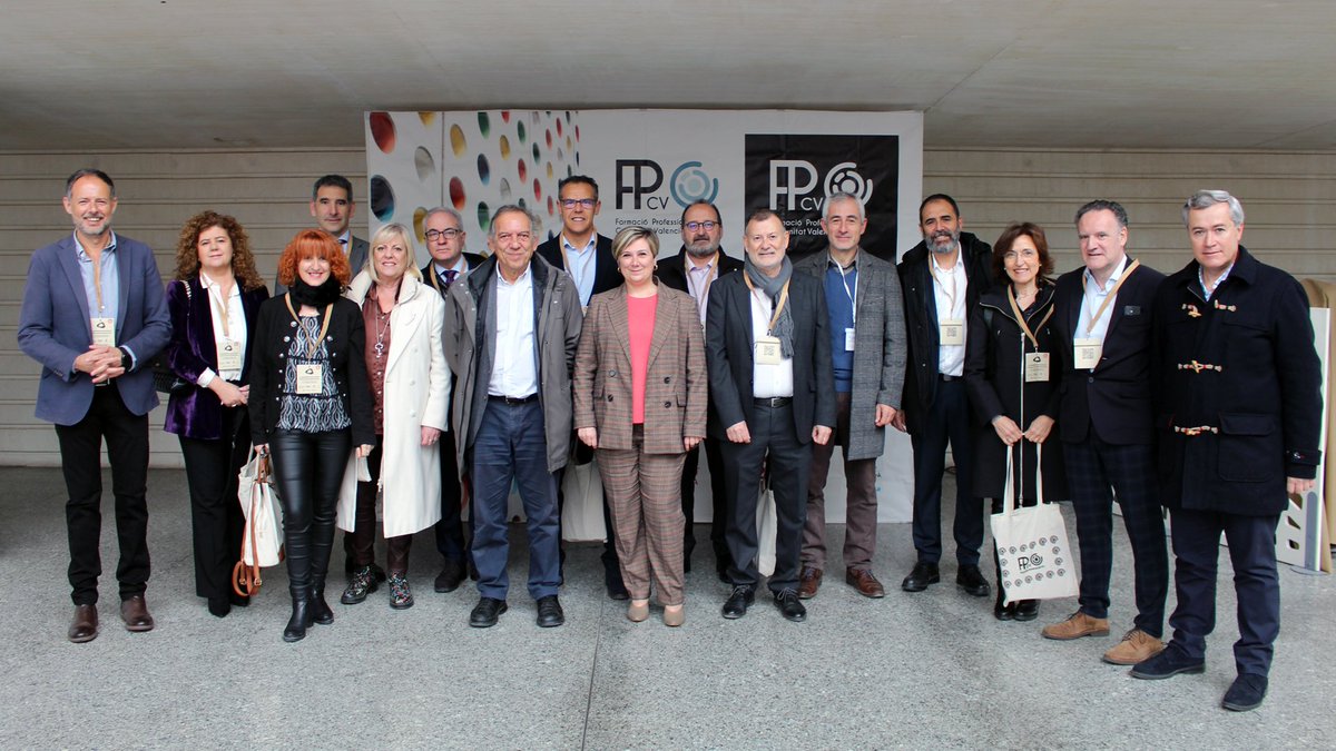 GVAeducacio's tweet photo. 👩‍🏫El II Congrés d'FP reuneix 1.200 participants de tota l'òrbita de l'FP

Són jornades on es marcaran estratègies sobre l'orientació professional perquè es coneguen títols més desconeguts amb alta ocupabilitat.

📲Directe:
https://t.co/l2QUlsFc92

⬇️+INFO:
https://t.co/3Kfj9R8Rmi https://t.co/a74mqVRhaL