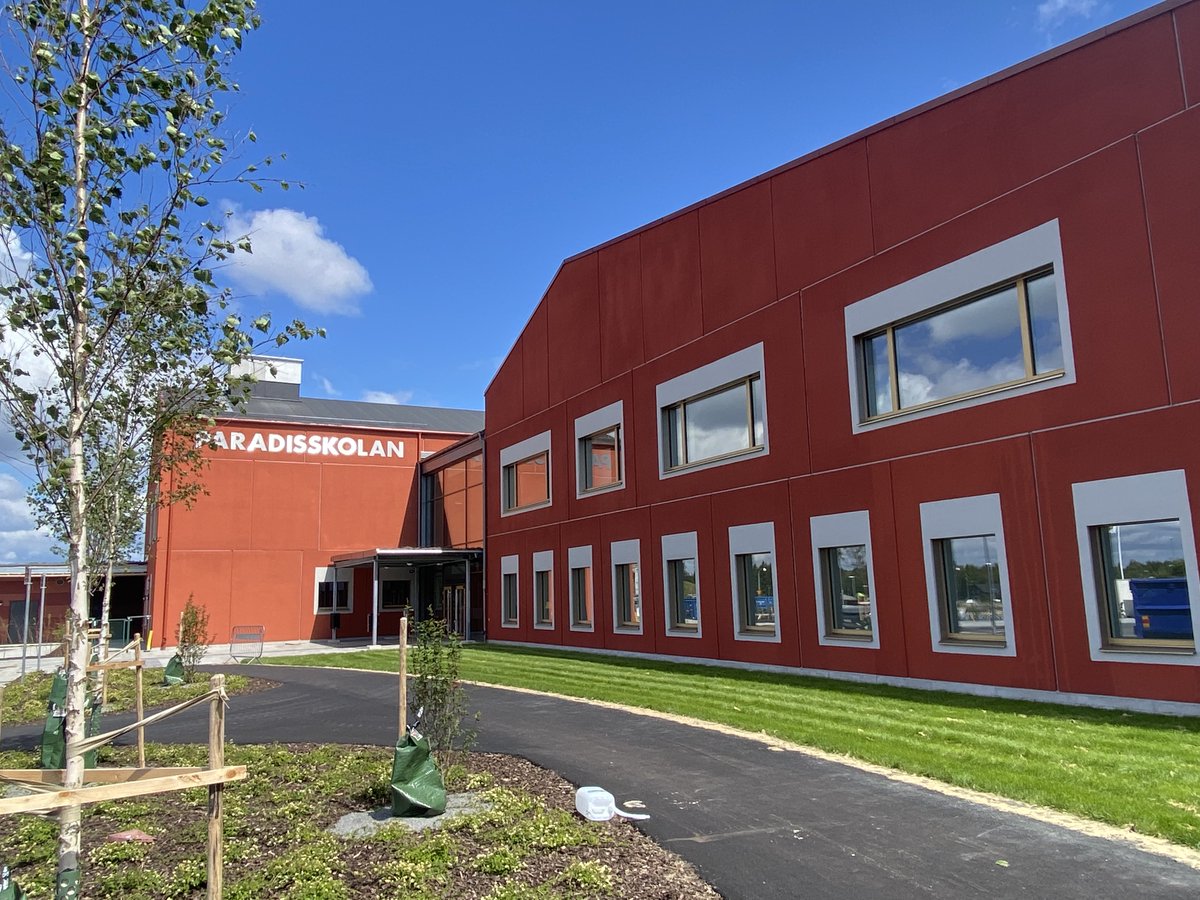 Here are last week’s most popular #PassiveHouse tweets: ow.ly/3LSX50MRfFt
With: <a href="/rateitgreen/">Rate It Green</a> @SarahASLewis @ecominimalnick @SallyGodber @JurajMikurcik <a href="/NYSERDA/">NYS Energy Research and Development Authority</a> <a href="/ArchitypeUK/">Architype</a> <a href="/ElrondBurrell/">Elrond Burrell (he/him)</a> <a href="/PassivhausTrust/">Passivhaus Trust</a> <a href="/PHIUS1/">Phius</a> <a href="/BEExNY/">BE-Ex</a> <a href="/the_iPHA/">International Passive House Association</a> <a href="/PassiveHouseCan/">Passive House Canada</a>