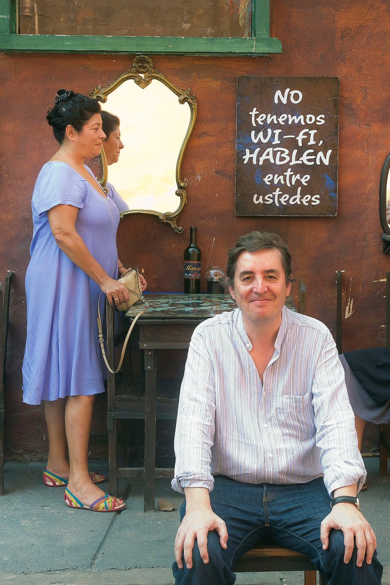 AlmudenaGrandes's tweet photo. «La relación entre el poeta y la novelista dejó rastros luminosos, guiños cruzados de una relación entre dos autores que se enriquecieron mutuamente en el plano creativo y que dejaron señales vibrantes para la historia de la literatura», @BernaGHarbour. https://t.co/sRuZB0enZm https://t.co/p6x4LRXyMe