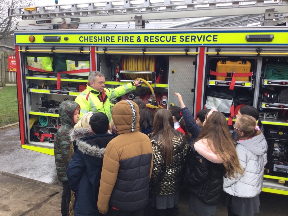 StrettonStMatts's tweet photo. Year 5 had a fantastic morning with the Cheshire Fire Service. We learnt all about the important work they do, how their fire engine works, what a fire fighter wears to stay safe and we even got the chance to use the hose of the fire engine. #ssm #ssmscience https://t.co/qSNP8VmkW2