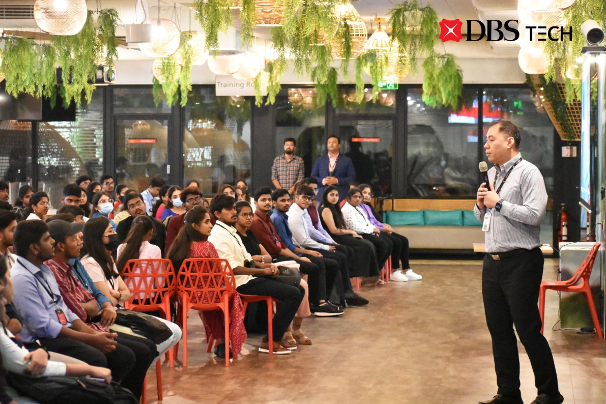 DBSBankIndia's tweet photo. Post a 4-month-long immersive program, our latest cohort of interns joined the DBS Tech India family. Alex Woo, CEO of DBS Tech India, expressed his delight and excitement at seeing the growth of the tech community at DBS.
Know more: https://t.co/TSueHWyus8
#DBSTechIndia https://t.co/bHofnfsQUg
