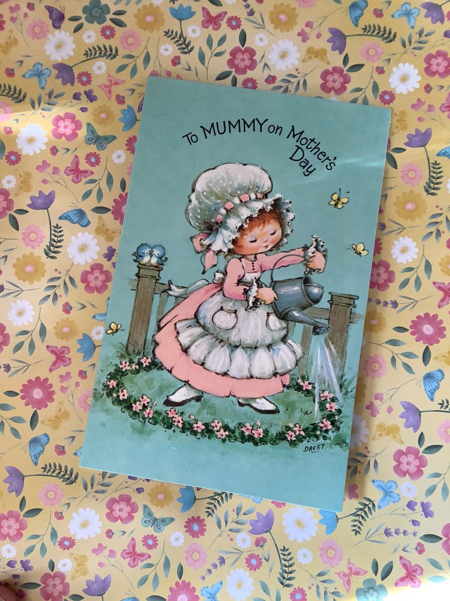 WatsonsVintage's tweet photo. NEW LISTING These #MothersDay Cards are ADORABLE in my #etsy shop: Extremely RARE #Vintage #1970s #RaphaelTuck 'To Mummy on Mother's Day' Card - Cute Holly Hobbie Style Girl Design By #Davey - Sweet Verse https://t.co/I7LiUCbSeT #MummyCard #HollyHobbieStyle https://t.co/n9lgPdljni