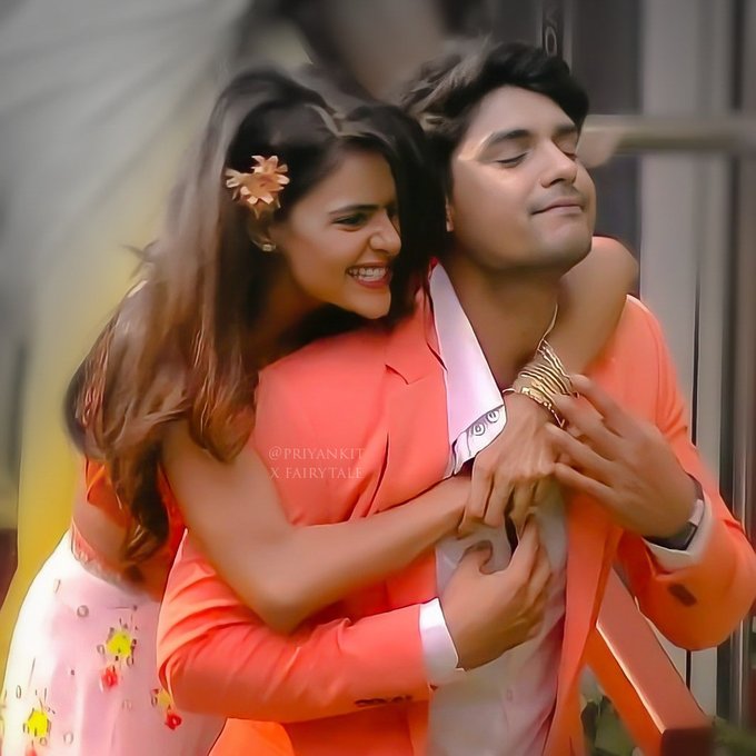 YTC1336's tweet photo. Im incomplete without you!

#ValentinesDay
#PriyAnkit
PRIYANKIT WALA LOVE https://t.co/vgRQKuql5y
