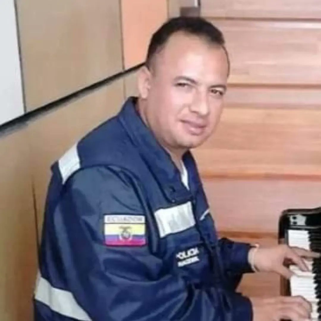 luisantonio_r tweet picture