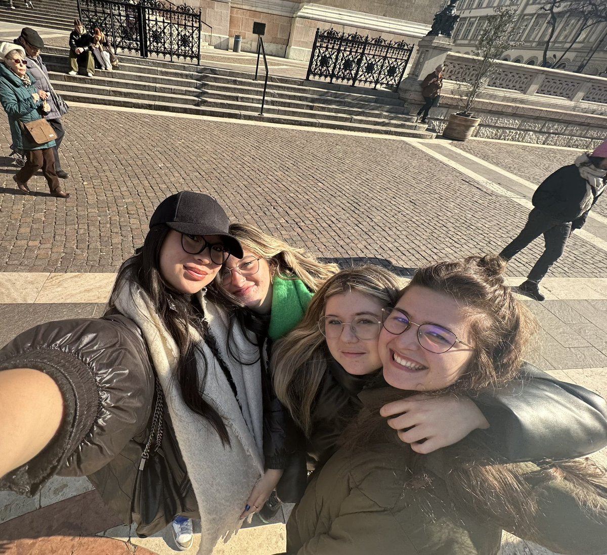 maidermdrg's tweet photo. mucho mucho amor💚 https://t.co/hBxPdRXV9l