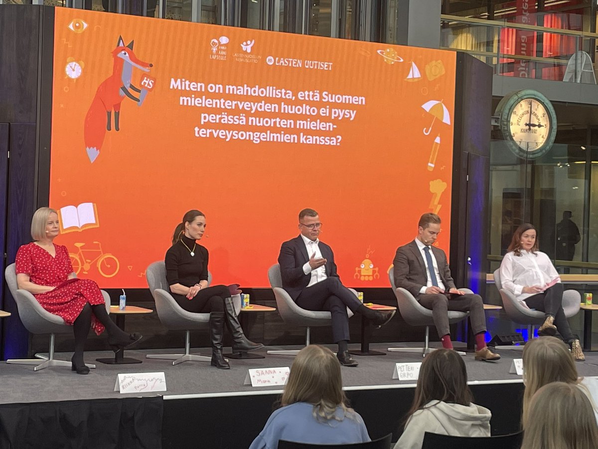 AaniLapselle's tweet photo. #LastenVaalipaneeli: Lasten ja nuorten mielenterveyspalvelut on vain saatava kuntoon. Kaikki panelistit antavat sydämiä 💕 @liandersson vastaukselle. @MarinSanna täydentää: koulutukseen on satsattava, jotta ongelmiin voidaan puuttua ajoissa. https://t.co/S5GwFTmfiY