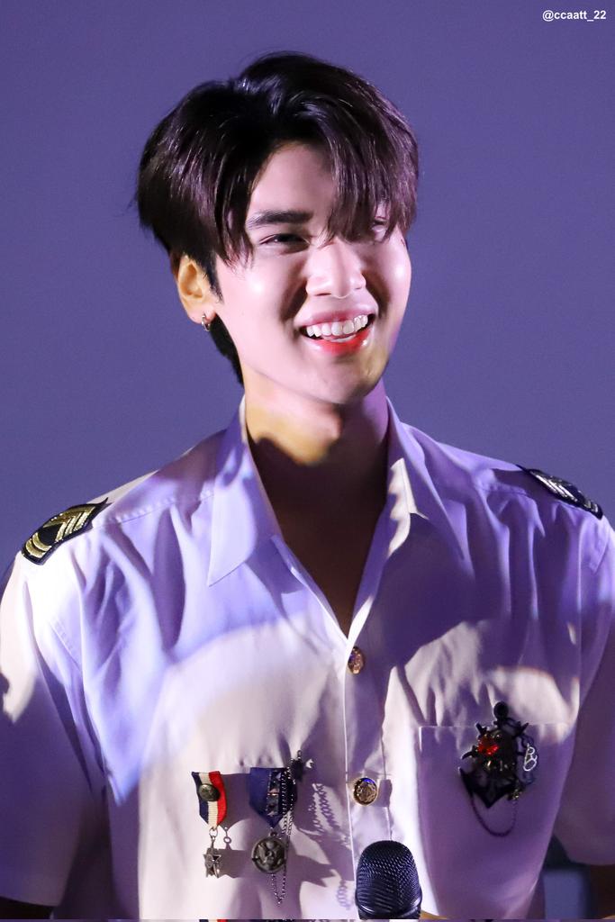 lovveerdg_'s tweet photo. The handsome CEO 🤍💐🍒 @dunknatachai #จุงอาเชน #dunknatachai #IMAXLaserXJoongDunk https://t.co/O7D7srBveX
