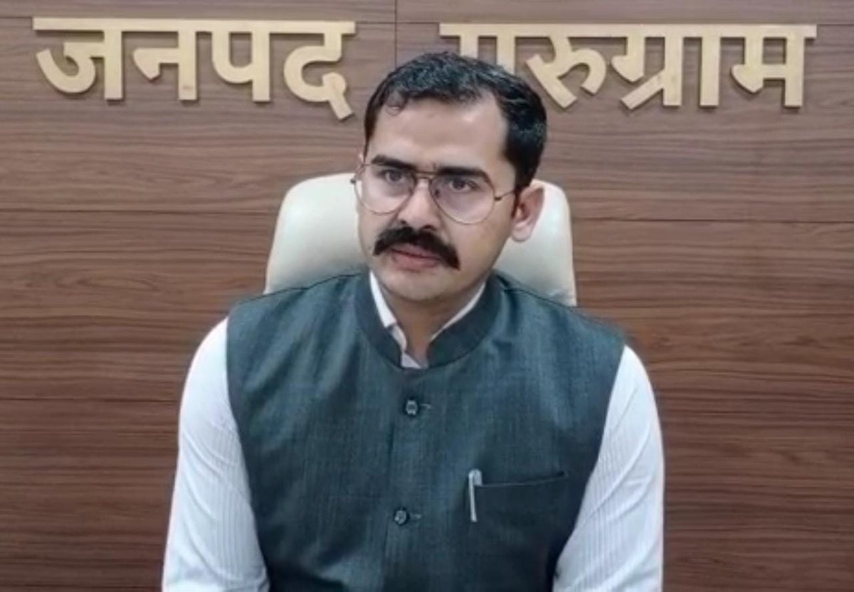 diprogurugram1's tweet photo. आईआईटी दिल्ली की टीम ने #चिंटलपैराडिसो के ई और एफ टावर को भी बताया अनसेफ।एडीसी विश्राम कुमार मीणा ने ई और एफ टावर की स्ट्रक्चरल ऑडिट की रिपोर्ट की दी जानकारी, आईआईटी दिल्ली की टीम ने टावर ए और जी की सैंपलिंग का काम पूरा, टावर एच की सैंपलिंग जारी।
#गुरूग्राम #Gurugram #Chintel https://t.co/1c4cnw6bWG