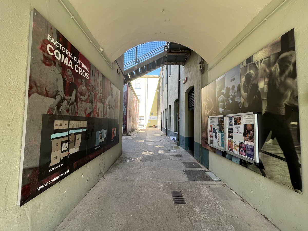 emprencat's tweet photo. 🗺️ Acabem la #MapathonCat de Girona a la Factoria Cultural Coma Cros @ViladeSalt.

🚀Gràcies per les experiències Rafael Aguilera @Forumimagina,
Francese Julia @KaveHome, 
@qgudayol @GironaNext,
@denisa0706 @blueroominn,
Georgina Coma @comastech i
@Miquel_Oliva @Fcreativacio https://t.co/Toccukxbbu