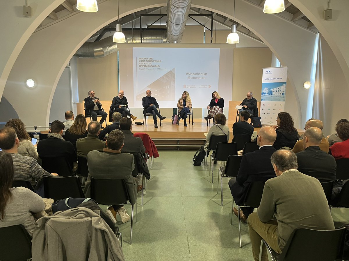 emprencat's tweet photo. 🗺️ Acabem la #MapathonCat de Girona a la Factoria Cultural Coma Cros @ViladeSalt.

🚀Gràcies per les experiències Rafael Aguilera @Forumimagina,
Francese Julia @KaveHome, 
@qgudayol @GironaNext,
@denisa0706 @blueroominn,
Georgina Coma @comastech i
@Miquel_Oliva @Fcreativacio https://t.co/Toccukxbbu