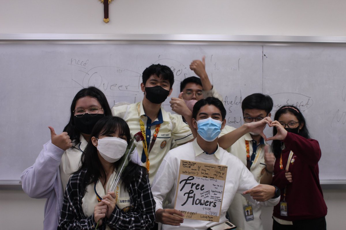 stemonsee's tweet photo. Roses are red, violets are blue. Sending you all the love and isang malaking “Thank you!”! Here are some of the moments earlier! Happy Valentine’s Day! 💘 #WithLoveSTEM11 https://t.co/psBW8EKMze