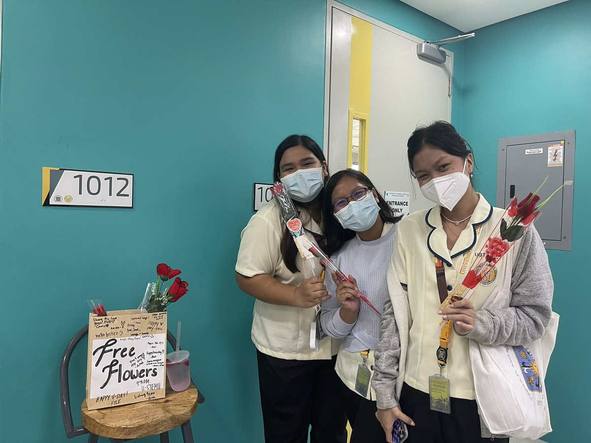 stemonsee's tweet photo. Roses are red, violets are blue. Sending you all the love and isang malaking “Thank you!”! Here are some of the moments earlier! Happy Valentine’s Day! 💘 #WithLoveSTEM11 https://t.co/psBW8EKMze