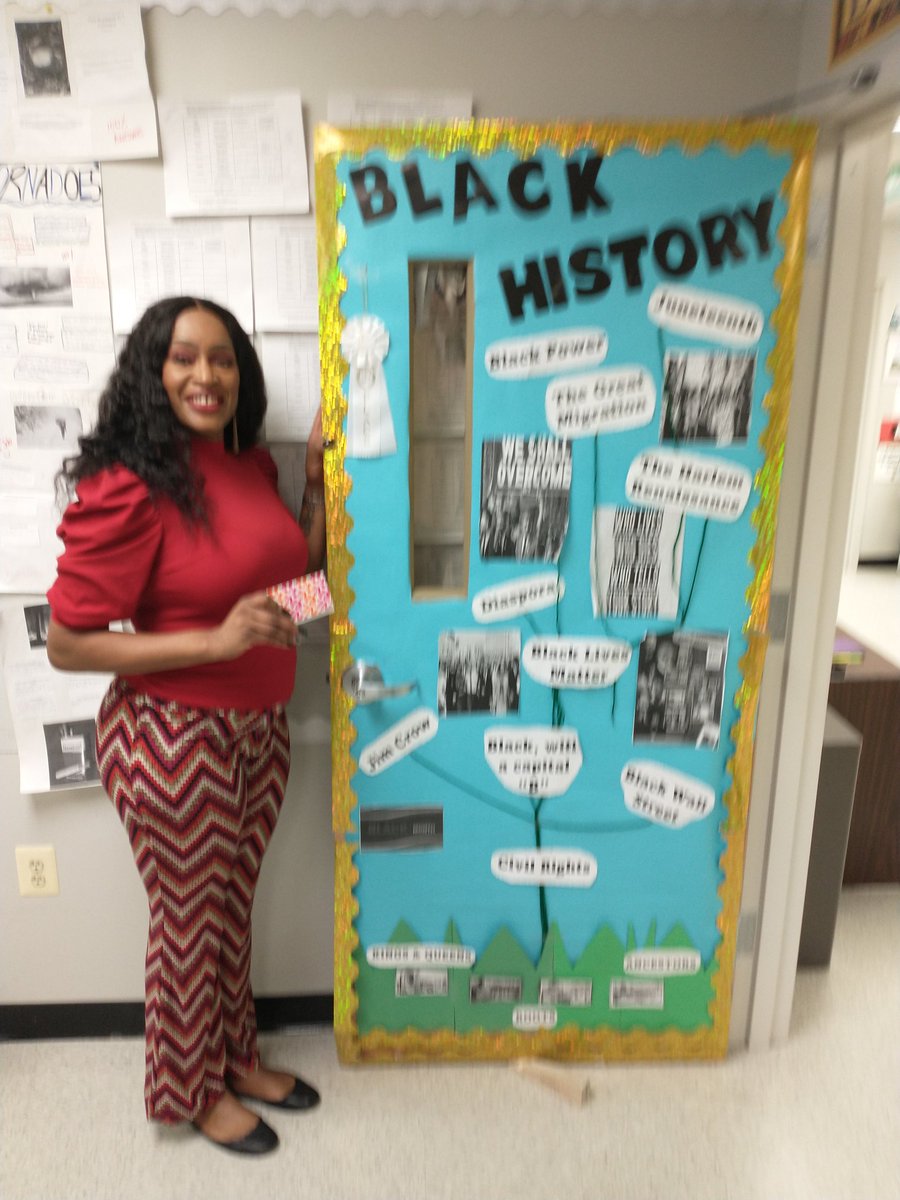 KRadday's tweet photo. Congrats to the winners of MEC BHM Door Decorating Contest https://t.co/wEJCKbinJK