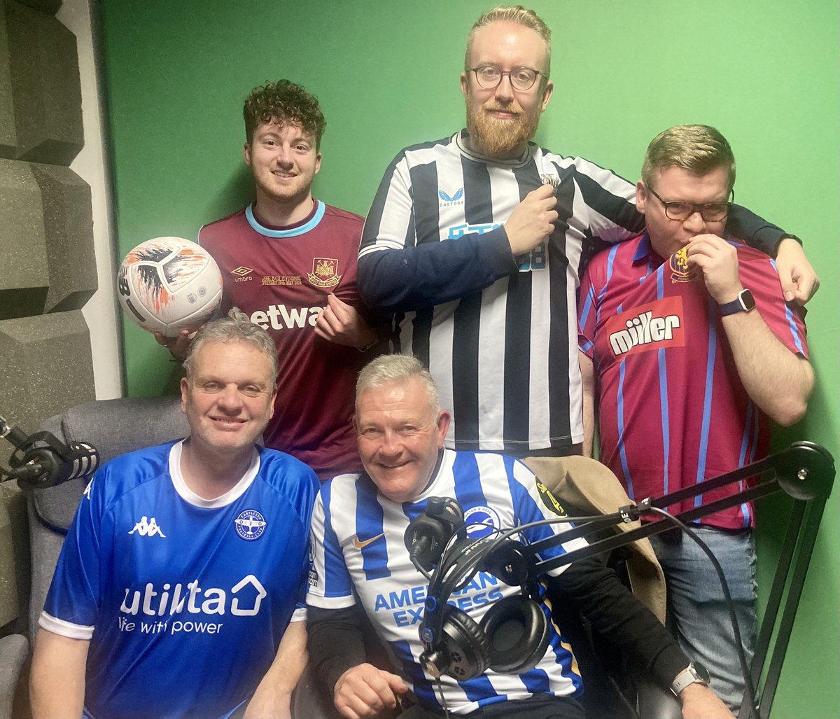 It was a pleasure to meet David Lallana and Alex Pike from <a href="/LodgeFootball/">Football Lodge</a> yesterday for a Craftcast interview!

Football shirts on show include <a href="/WestHam/">West Ham United</a>, <a href="/AVFCOfficial/">Aston Villa</a>, <a href="/OfficialBHAFC/">Brighton & Hove Albion</a>, <a href="/EastleighFC/">Eastleigh FC</a> &amp; obvs my beloved <a href="/NUFC/">Newcastle United</a>! 

#Freemasons
<a href="/UGLE_GrandLodge/">United Grand Lodge of England</a> 
<a href="/HantsMason/">Hants & IoW Masons</a>