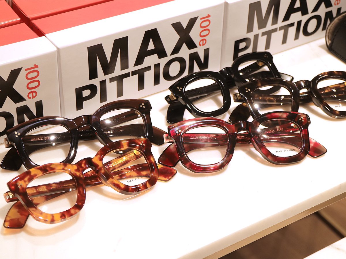 BEAUXYEUX_AZABU's tweet photo. 【話題の復活ブランド】
brand: MAX PITTION
(マックスピティオン)
mod: POLI
知る人ぞ知るフレンチクラシックのマスターピースブランドが復活デビュー。
時代を超越したジェンダーレスなフレームとして、復活した看板モデル。
42 , 44 , 46 の3サイズ展開。
#maxpittion
#ボズュー麻布 https://t.co/ZXiWCjjSeB