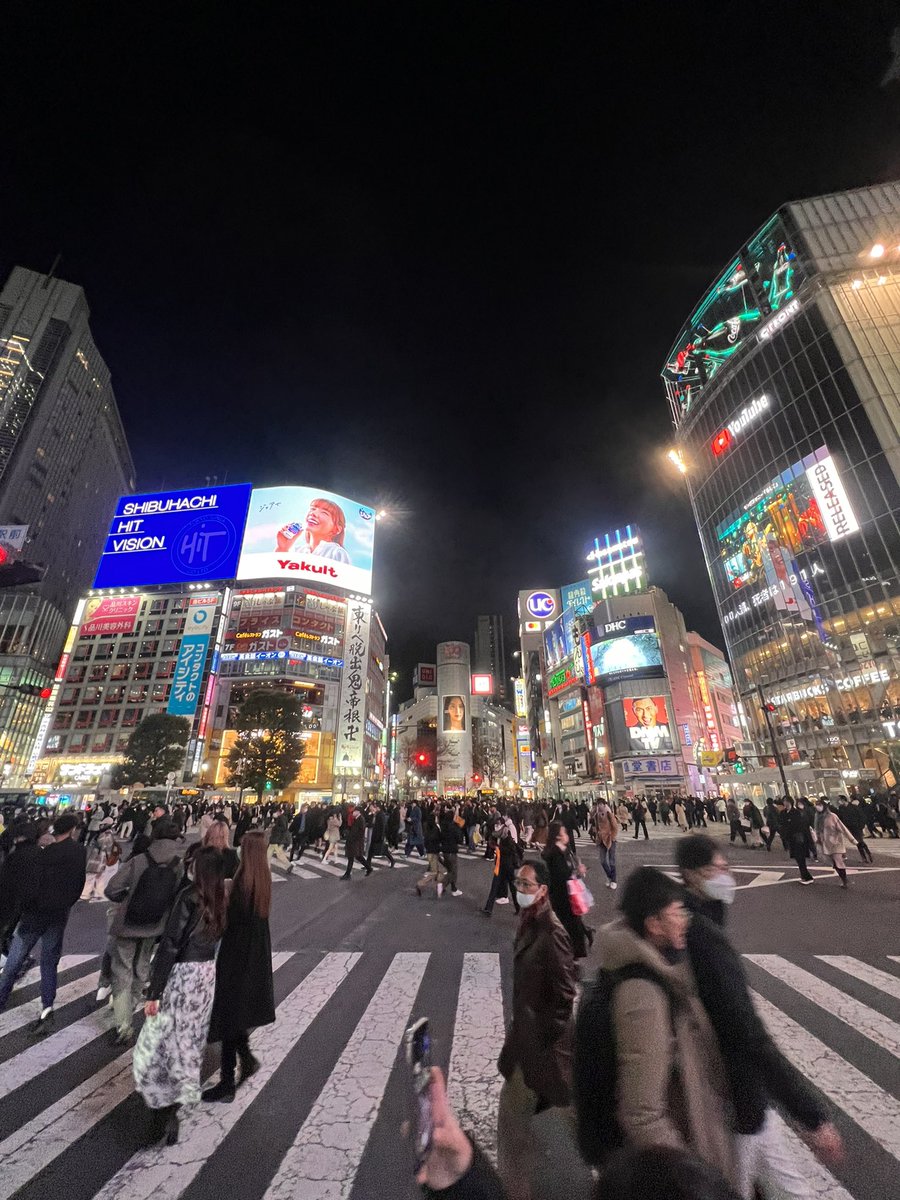 DEScreativearts's tweet photo. Shibuya Crossing is the world's busiest pedestrian crossing.

Tokyo-based architecture professor Shane Flynn has said Shibuya Crossing is "a great example of what Tokyo does best when it's not trying."

#GrowAtDESC 
#DESCreativearts 
#DESCtrips 
#DESCjapan https://t.co/hFvgSdnzlv