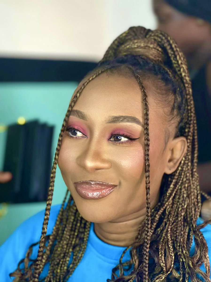 Hello sister,
Happy valentine 

Your man may be planning to propose to you today 😃

Don’t go on that date with your face like that. We are available to add glory to your beauty 
😍🤗🤗

#makeup #josmakeupartist #valentine #proposal #beauty #classy
