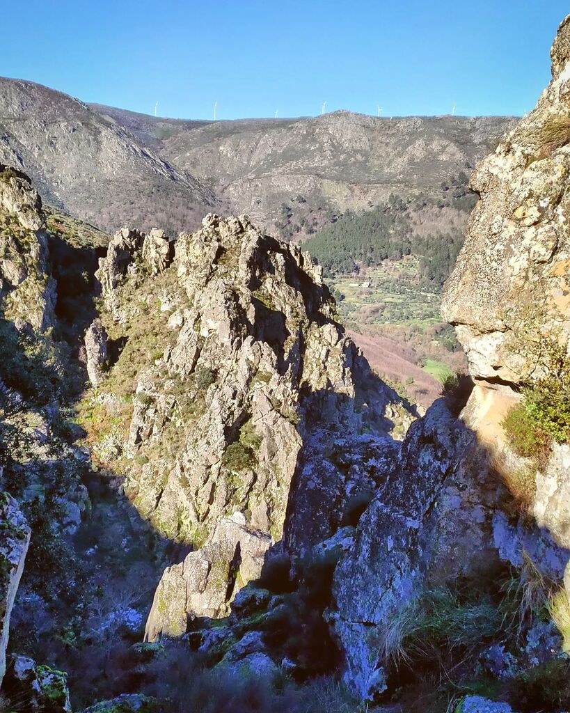 vrfoto's tweet photo. #passadicosdomondego #guarda #mountains #nature #naturephotography #naturelovers #portugal #redminote7 #vmribeiro https://t.co/m5b8Qg5j36 https://t.co/B0Y8dQ3ryN