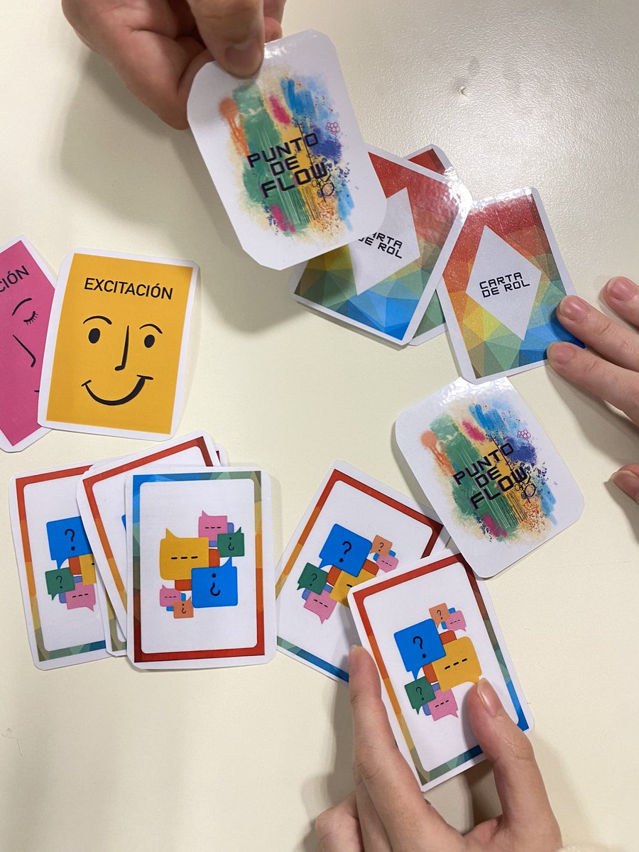 NuVallejo's tweet photo. El prototipo del juego de @InnovAnda21 ya ha pasado por algunas de las manos de las personas de la comunidad, y este testeo nos da una información valiosísima para seguir mejorando el producto final - Ya queda menos ❤️ @IAAPJunta @ManuelJGarrido https://t.co/nptMOAfOnL