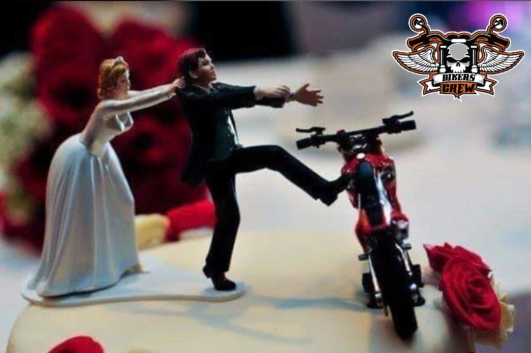 BikersCrw's tweet photo. Feliz día de San Valentín, por favor no anden de mandilones...
#amor #love #diadelosenamorados #regalos #14defebrero #sorteo #chile #amistad #venezuela #mexico #valentines #valentinesday #argentina #moda #domingo #regalo #weekend #enamorados #sorteointernacional #detalles https://t.co/m6EejSN2zx