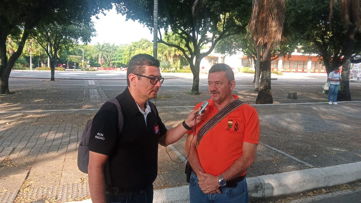LaCarinosaNeiva's tweet photo. #AlertaNeiva 🚨 A esta hora inician las movilizaciones en Neiva para defender las iniciativas gubernamentales del presidente Gustavo Petro, como la reforma al sistema de salud, radicada en la tarde de este lunes. https://t.co/M0OHU3TONx
