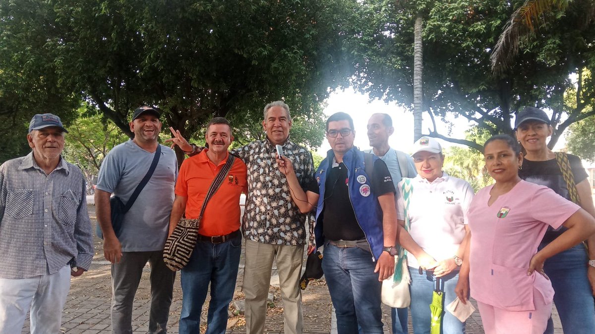 LaCarinosaNeiva's tweet photo. #AlertaNeiva 🚨 A esta hora inician las movilizaciones en Neiva para defender las iniciativas gubernamentales del presidente Gustavo Petro, como la reforma al sistema de salud, radicada en la tarde de este lunes. https://t.co/M0OHU3TONx