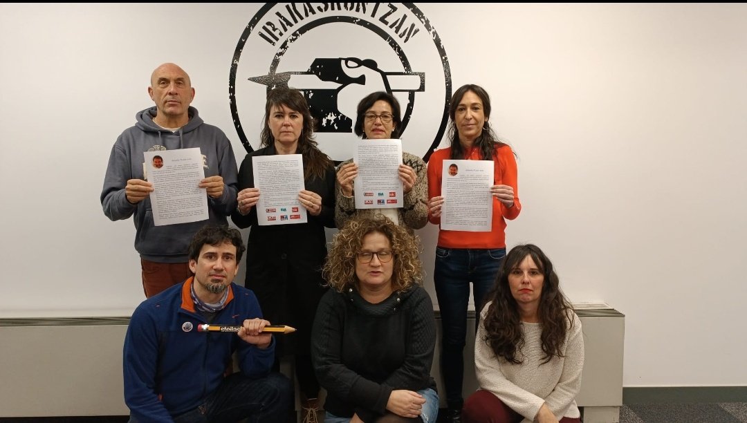 ParevSole's tweet photo. Six #Basque #tradeunions, #LAB, #ELA, #CCOOeuscadi, #ESKEuscadi, #UGTEuscadi and #Steilas launched a manifesto demanding freedom for Abdullah #Ocalan on the 24th anniversary of his capture in Kenya. #FreedomforÖcalan @ocalanfree https://t.co/DR5YFKhr3W