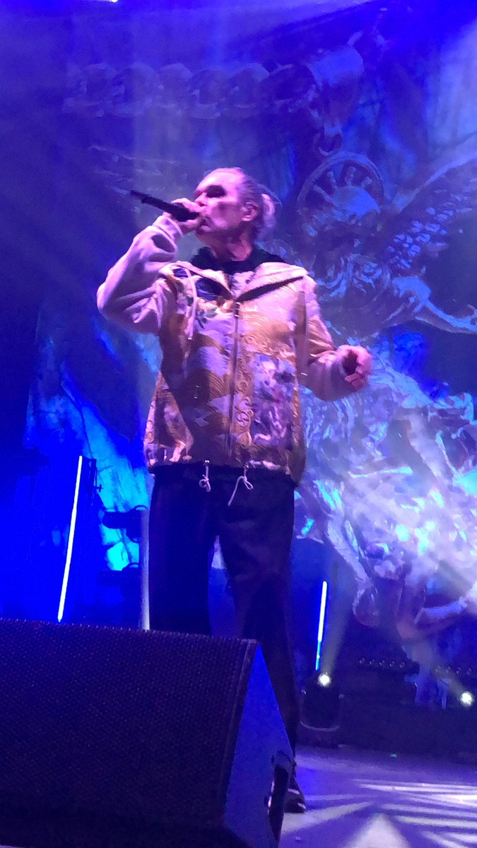 StoneRoses_ID's tweet photo. Idk if @ianbrown’s Stone Roses pict tweet means a thing.. but I’d appreciate anything 💕 

Even an ‘Ian’s karaoke party’ like I’ve had last October in Brixton to be extended into full band lipsync? Oyeah I’d go for it! https://t.co/pTQOJu9Lid
