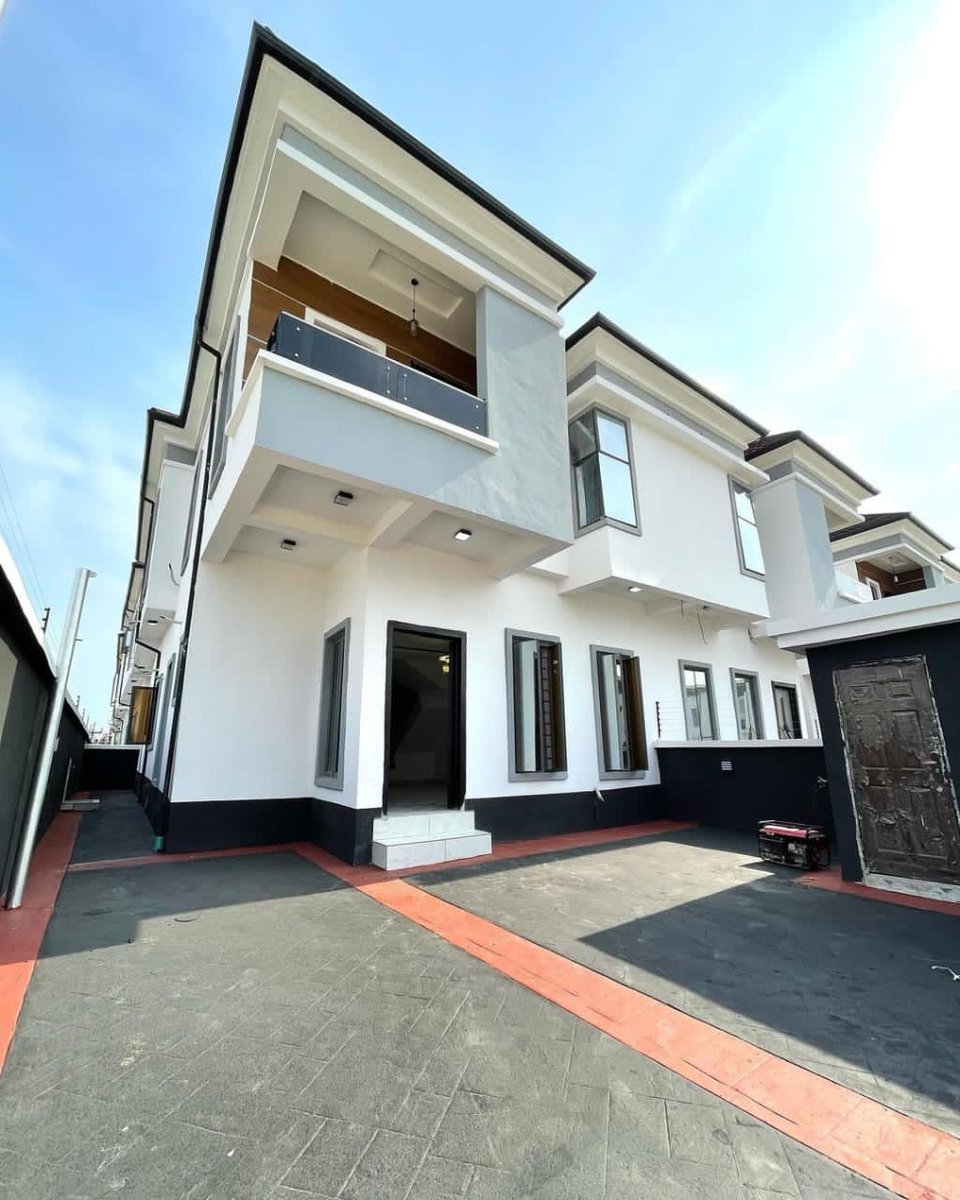 AfoLuxHomes's tweet photo. Brand new  4 bedroom semi detached duplex for sale‼️
———————————————

Location 📍ORCHID, LEKKI , LAGOS

Price: ₦75M📌 net.

#WhatsApp Rinu LOML Oshodi Supreme Court Nnewi 6lack Funmilayo Asap Rocky Gani Adams Abuja #14feburary Old Naira Adarmu Garba https://t.co/PYjY1UP3jm