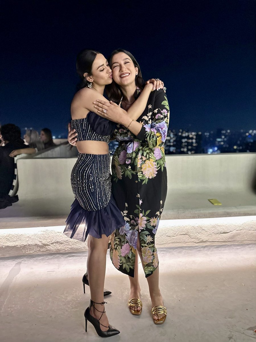 soundarya_20's tweet photo. Thank you for all the support when I was in the #BiggBoss16 house. 
@GAUAHAR_KHAN♥️ You are a beautiful person inside out https://t.co/1ln0wgtvNZ