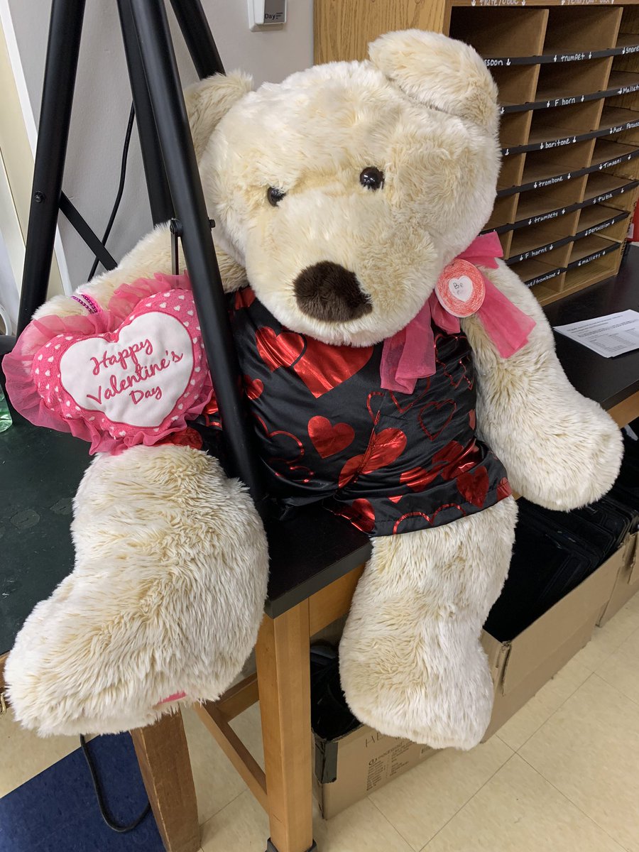 Marvin, the band bear, wishes everyone a lovely Valentine’s Day! ❤️🎶 #bandmascot