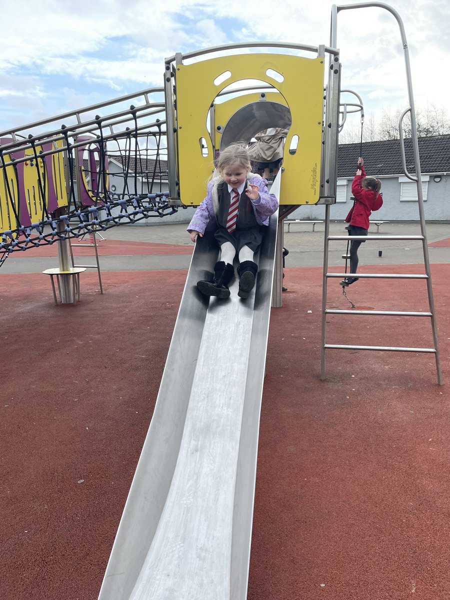 HolyDerry's tweet photo. More photos from the park @principalhfps https://t.co/hWtcNHQ9sa