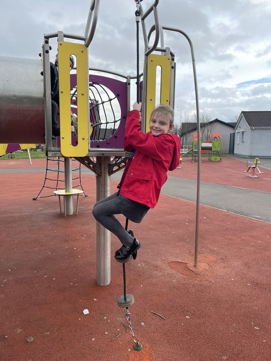 HolyDerry's tweet photo. More photos from the park @principalhfps https://t.co/hWtcNHQ9sa
