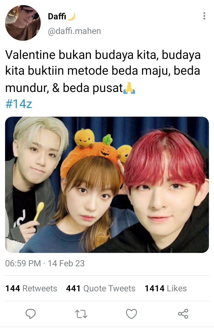 matriksinvers's tweet photo. #14z few tweets au!

—edisi valentine bukan budaya mereka. https://t.co/HInkKTe42R