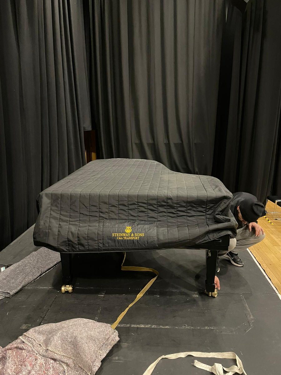 persremovals's tweet photo. Specialist piano moving services. Call for a quote https://t.co/YfXRnFwLXT