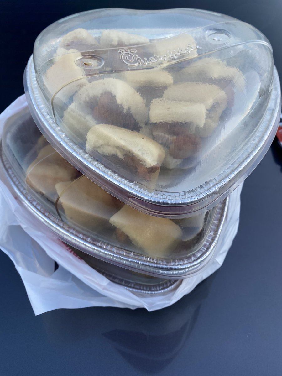 EPBAuthor's tweet photo. It’s #ValentineDay which means my 11yo daughters class is having a Valentine Day breakfast/party to start the day
Nothing says party like heart shaped trays of @ChickfilA chicken mini’s for breakfast
My job here is done … 🤣
❤️❤️❤️
#DadForTheWin #Amore https://t.co/hPUOMBGnFz
