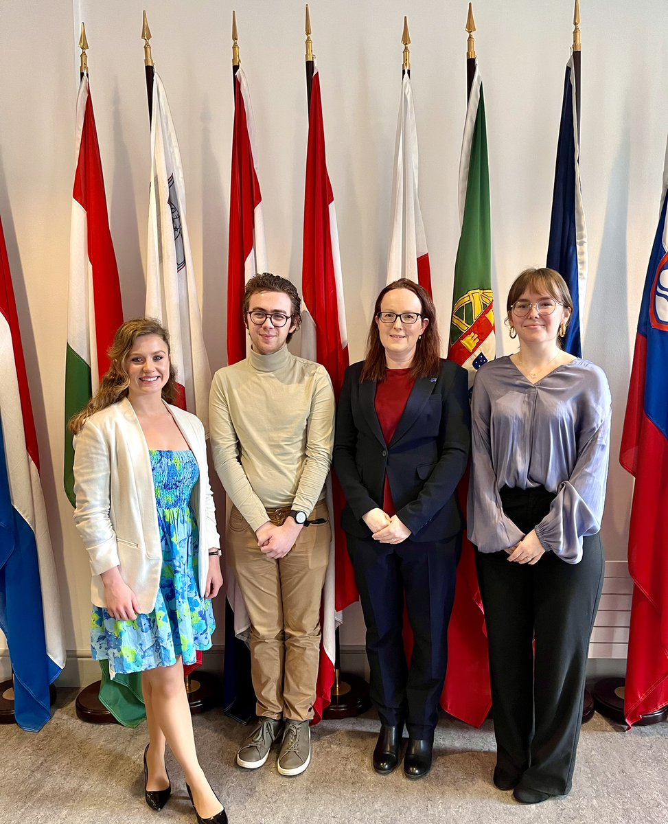 Great to welcome #EUCareers Ambassadors & students from @tcddublin @ucddublin @MaynoothUni & @EUCareersSETU to Europe House 🇪🇺 today for presentations and lively chats about all the fantastic @EU_Careers opportunities available in 🇮🇪 & 🇪🇺 @eujobsireland #ACareerforEU